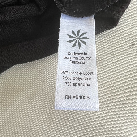 Athleta knit black tank top with criss cross back. Size S. Buy 3 Athleta for 30 - Picture 7 of 7